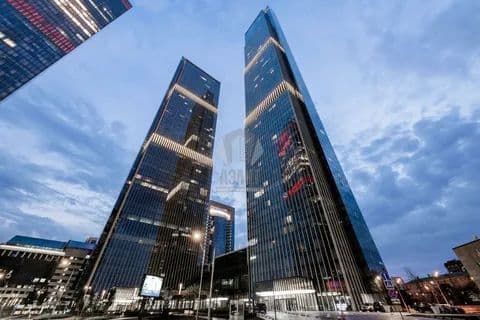 Офис в башне Нева — фото 1 из 1