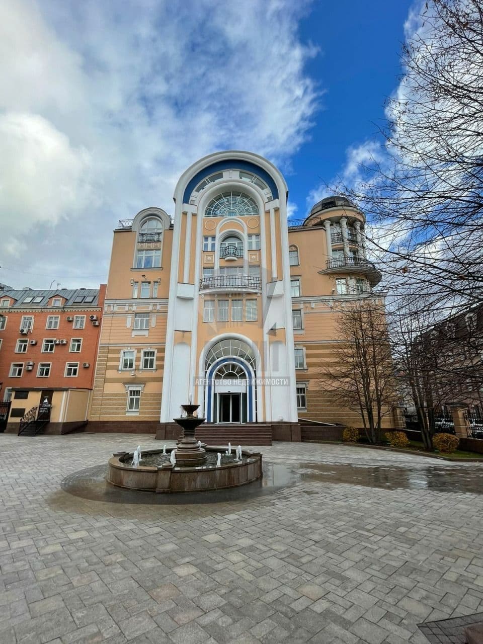 Офис Дом Чехова — фото 1 из 11