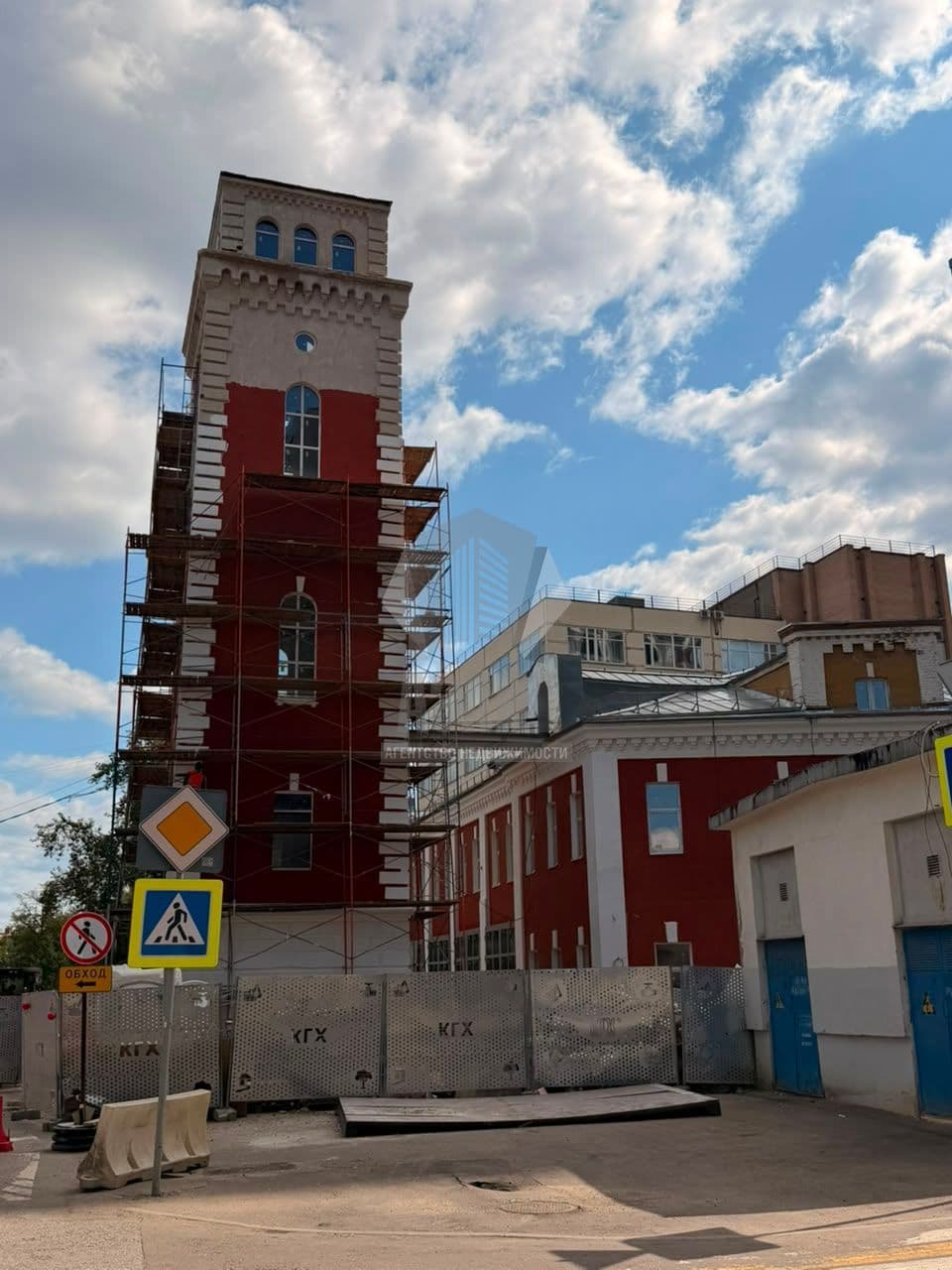 Здание в аренду — фото 1 из 6