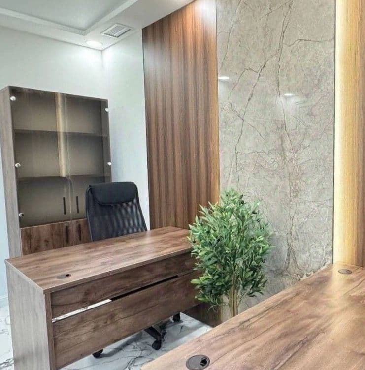 Офис Kvartal West Tower 250м — фото 1 из 10